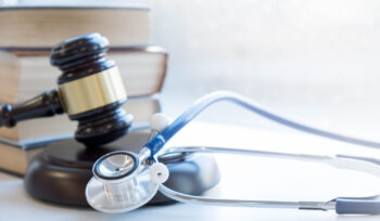 Negotiating vs Litigating: Which Path Is Right for Your Personal Injury Case 